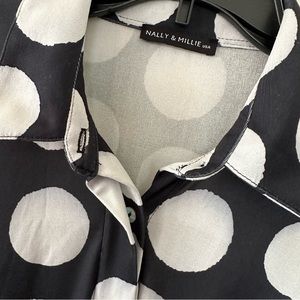 Nally & Millie Tunic Top One Size Never Worn